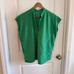 FIGS Women's Emerald Green V-Neck Medical Tunic
